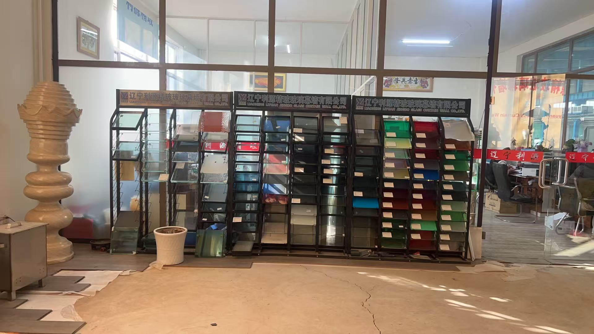 柳州市工程玻璃批量采购夹层夹丝玻璃 - 厂家